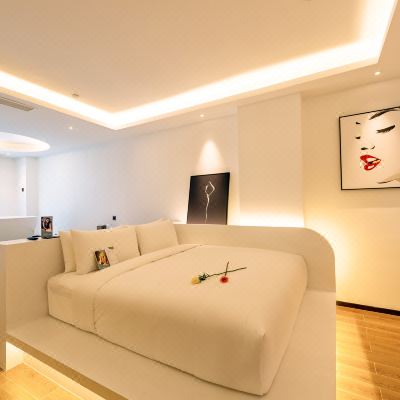 尊享大床房 - （浴缸）