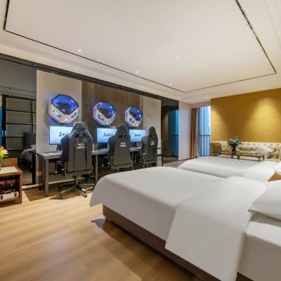 万兆·青春不散场投影电竞三人间[RTX4060+I7-12700F+32G+2K+240HZ]