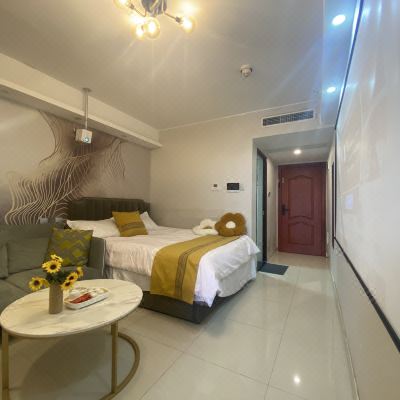 惠享系列投影大床房 ● 简约清新