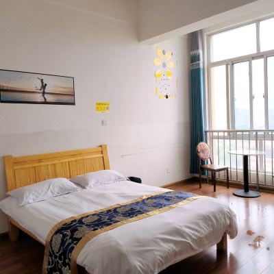 山景一室大床房C