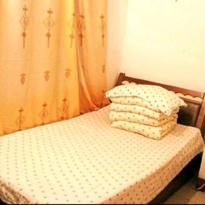 普通大床房-公共卫浴