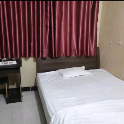 特价大床房（公共卫生间）