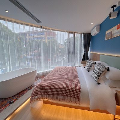 浅沫·浴缸影视大床房