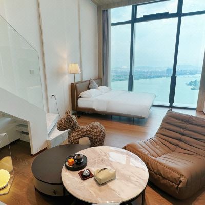 潮舍▪高层江景双大床loft复式公寓（凤凰沙洲岛江景）