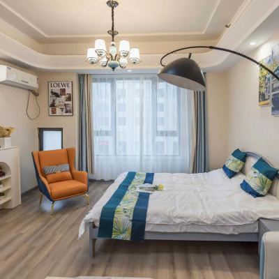 巨幕投影轻奢大床房