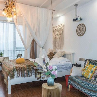 波西米亚风巨幕投影大床房