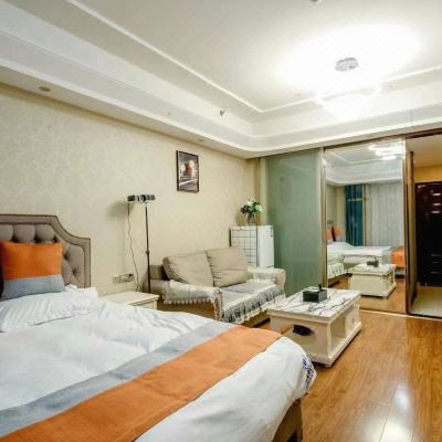 温馨居家投影大床房