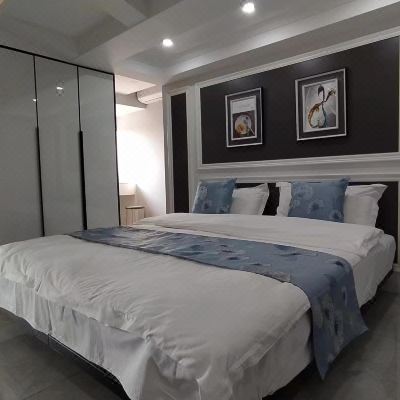 公馆叁号-电竞电脑+极米4K投影+乳胶床垫