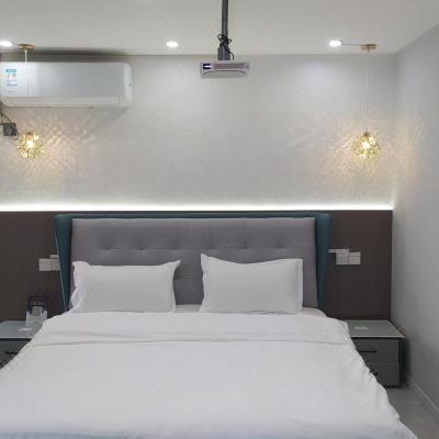 公馆叁号-现代风+极米1080P高清投影房