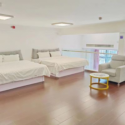 LOFT素简投影十人套房