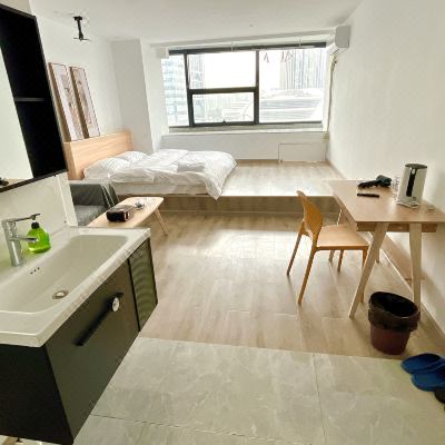 米奇榻榻米投影大床房