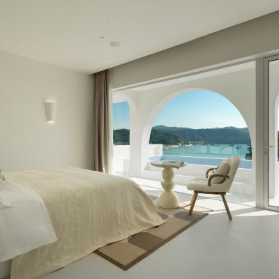 K栋·海景泳池阳台大床房K202