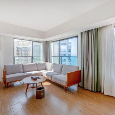 两房一厅三床两卫海景套房