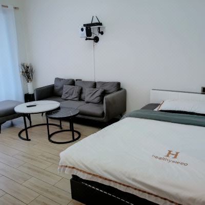 海遇巨幕投影一房一厅双床房