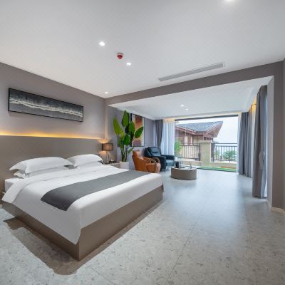 观海露台豪华套房（日光浴场+绝美海景）