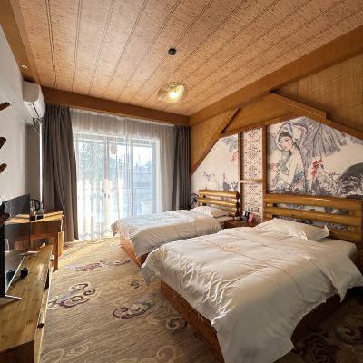 豪华双人间（特色温泉+泳池冲浪）