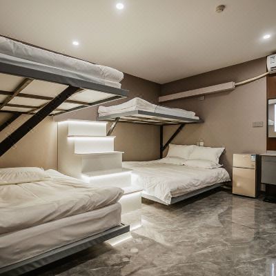 电竞豪华五人间