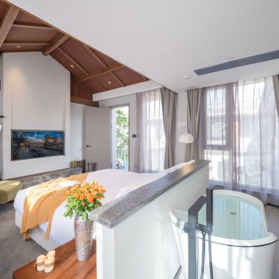 豪华智能五居室整租