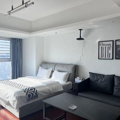 栖居投影大床房