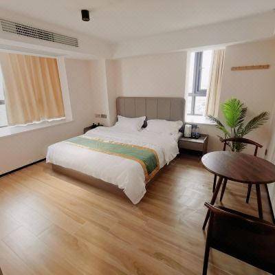 精装一室大床房E