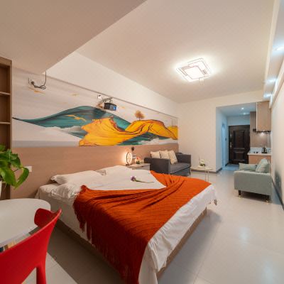 全屋语音智能高清影院湖景大床房(巨幕影音+乳胶床垫+冰箱+洗衣机)