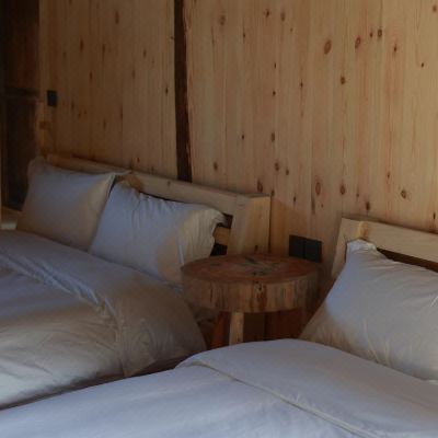 乡村野宿温馨双床房