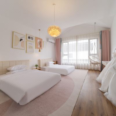 毕加索丨庭院双床房