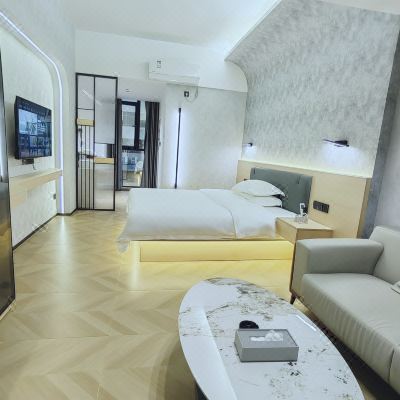 豪华一室大床房