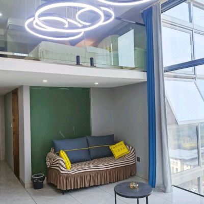 怡然loft一居室空调大床房