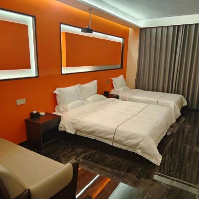 高华观影家庭房