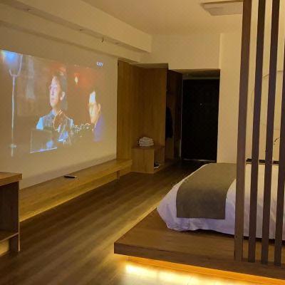 影视巨幕大床房