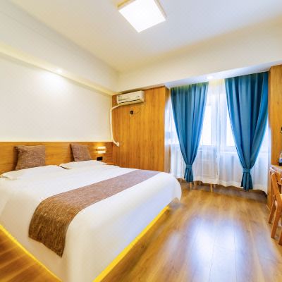 优选艺术大床房