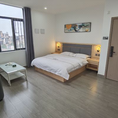 豪华主题大床房