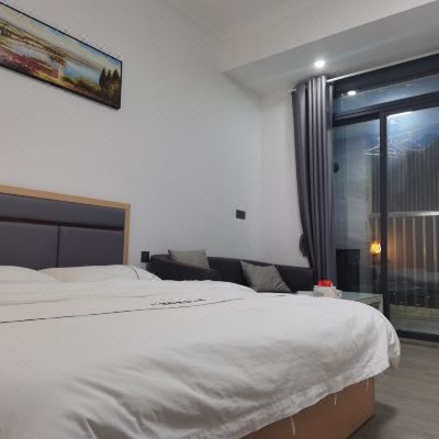 豪华阳光双床房