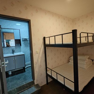 电竞三人三床房