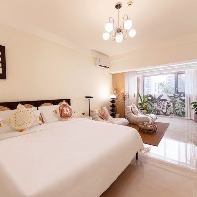 奶咖·拾光高级大床房（投影仪+mini冰箱）