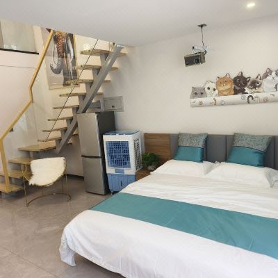 Loft秋实智能影院棋牌双床套房（百寸幕布可烹饪）