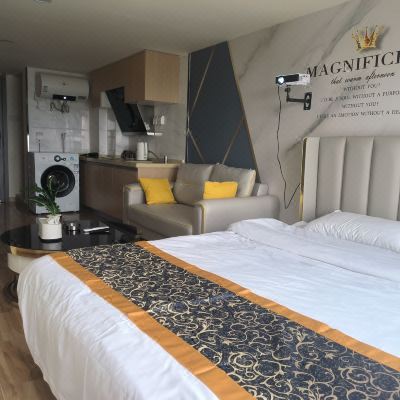 温馨投影复式大床房