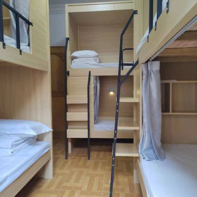 男生6人床位房 （一人一床位）