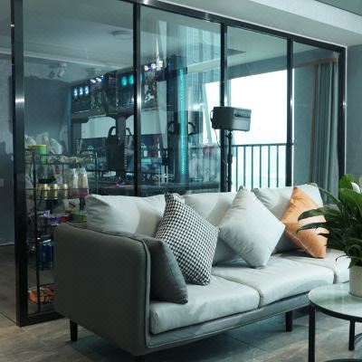 巨幕竞技五人房