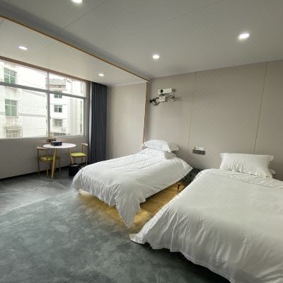 乡隐豪华双床房