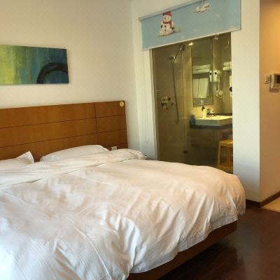 山景一室大床房