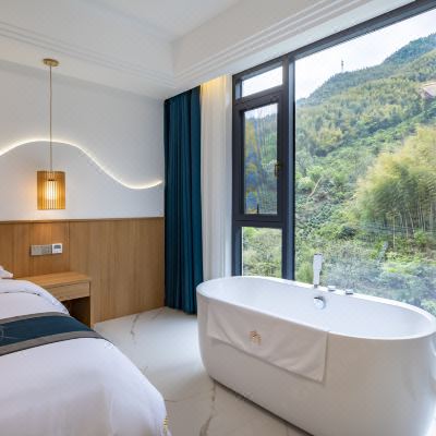 揽月·智能家庭观景大套房（大露台+浴缸）