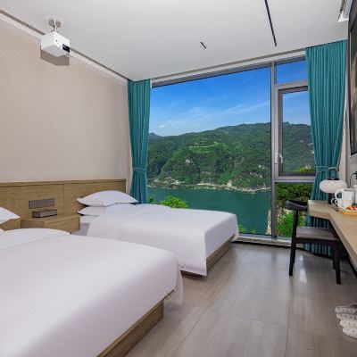 180°江景智能双床房