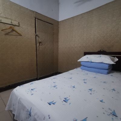 小单间(公共卫浴)