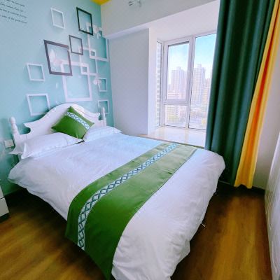 云母蔓绿绒大床房