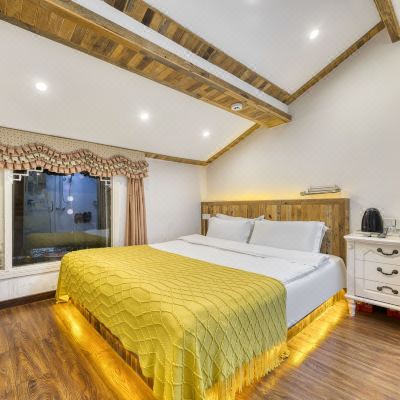 精选一室大床房