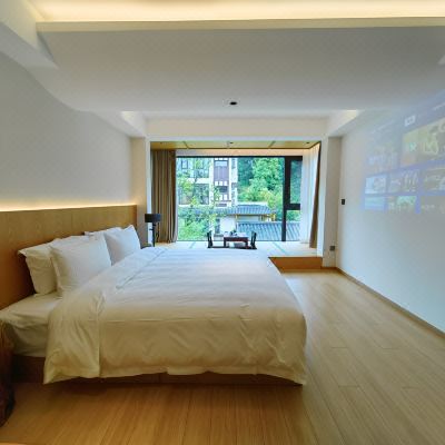 七滴（露台温泉大床房）