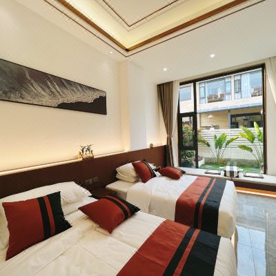 慢漫.高级双标房（四人，公共卫生间）