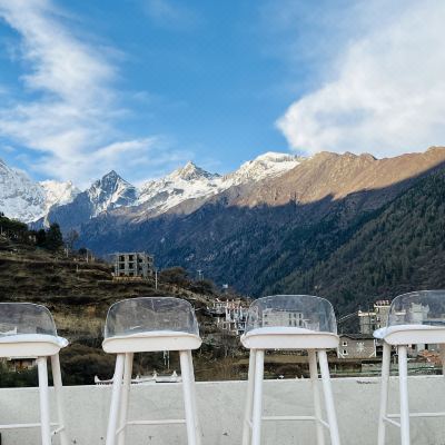 暮雪私家花园雪山大床房